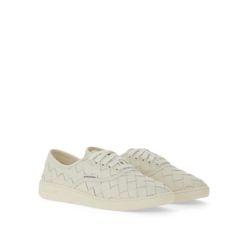 Bottega Veneta Weiße Low-Top-Sneakers aus Kalbsleder