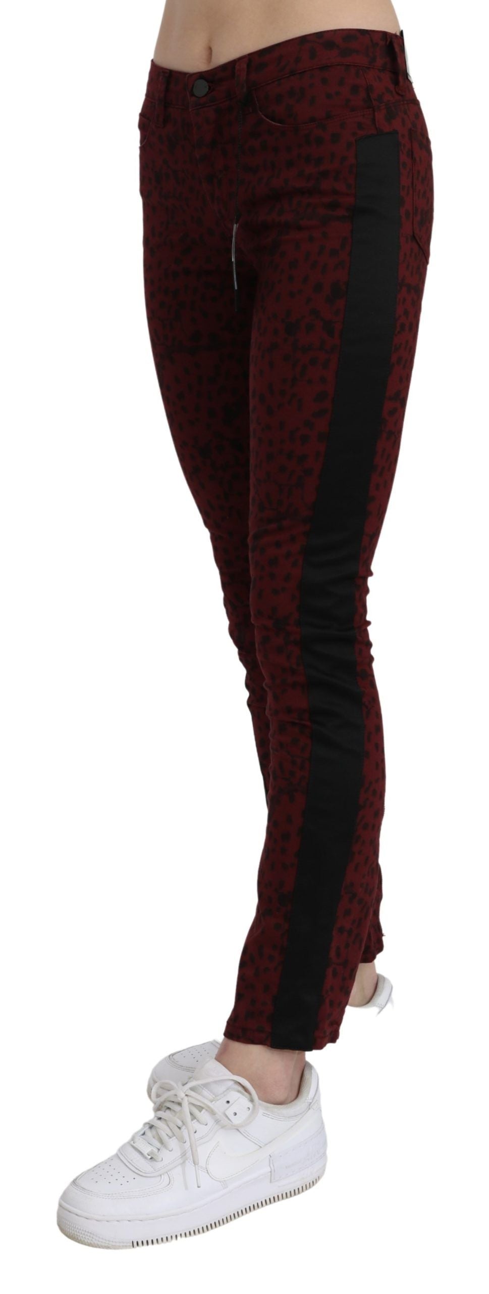 Costume National Dunkelrote Slim Fit Jeans mit mittlerer Taille aus Baumwolle