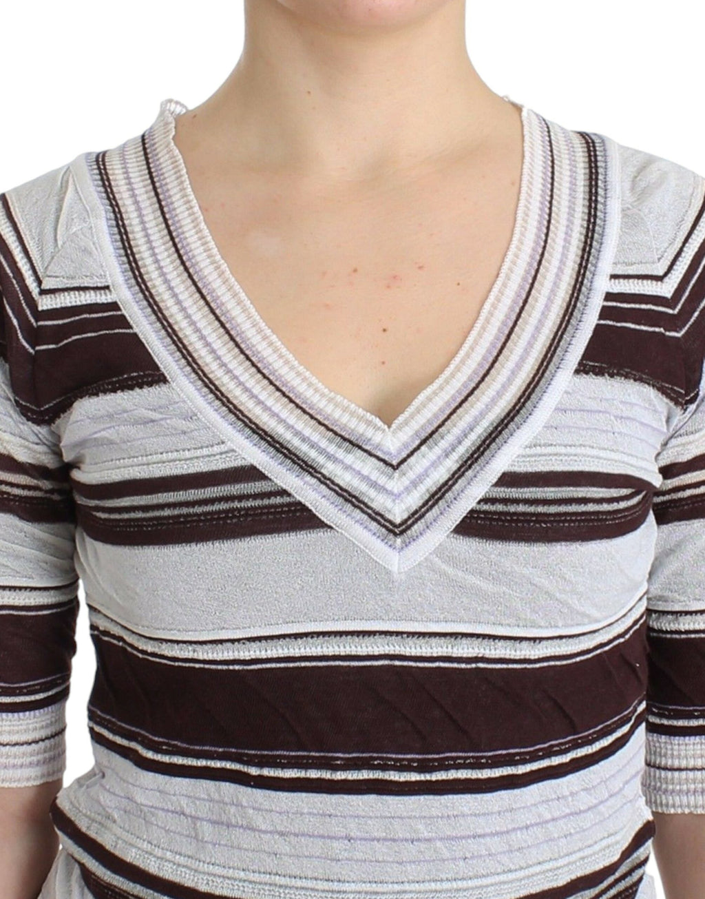 Ermanno Scervino Gestreiftes Spitzen-Top mit V-Ausschnitt und kurzen Ärmeln Pullover
