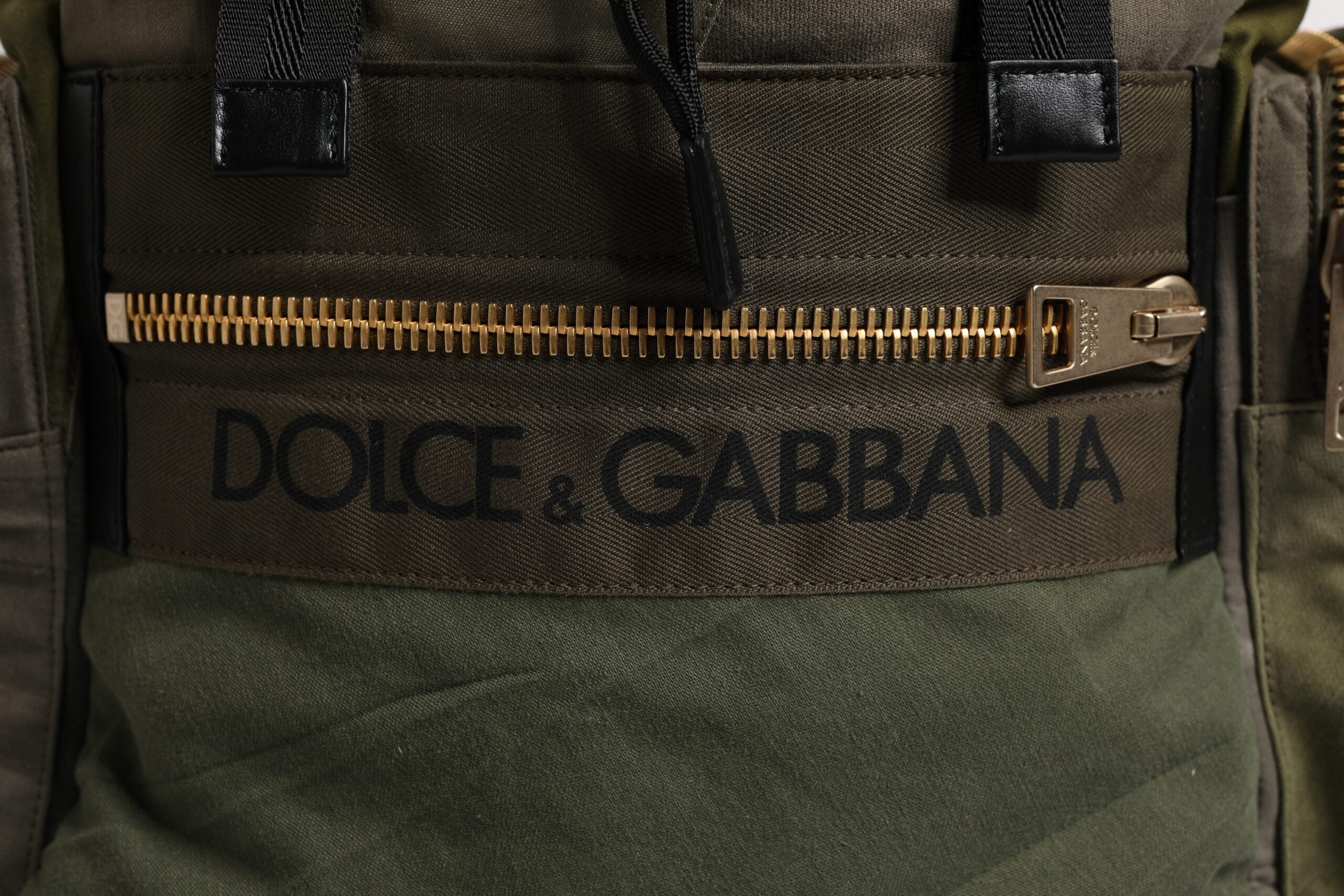 Dolce & Gabbana Militärgrünes Patchwork-Reiserucksacktasche