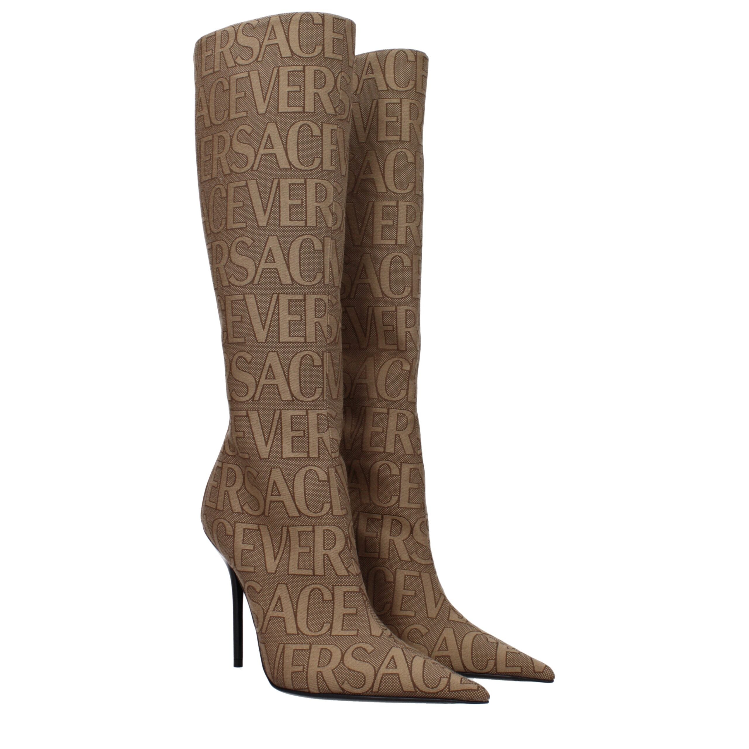Versace Beigefarbene Stoffstiefel mit hohem Absatz