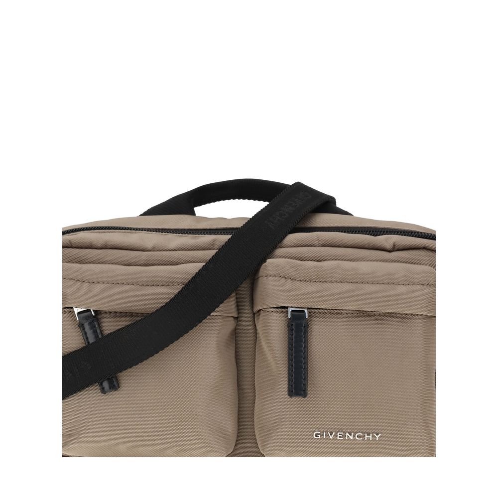 Givenchy Essential U Canvas Gürteltasche