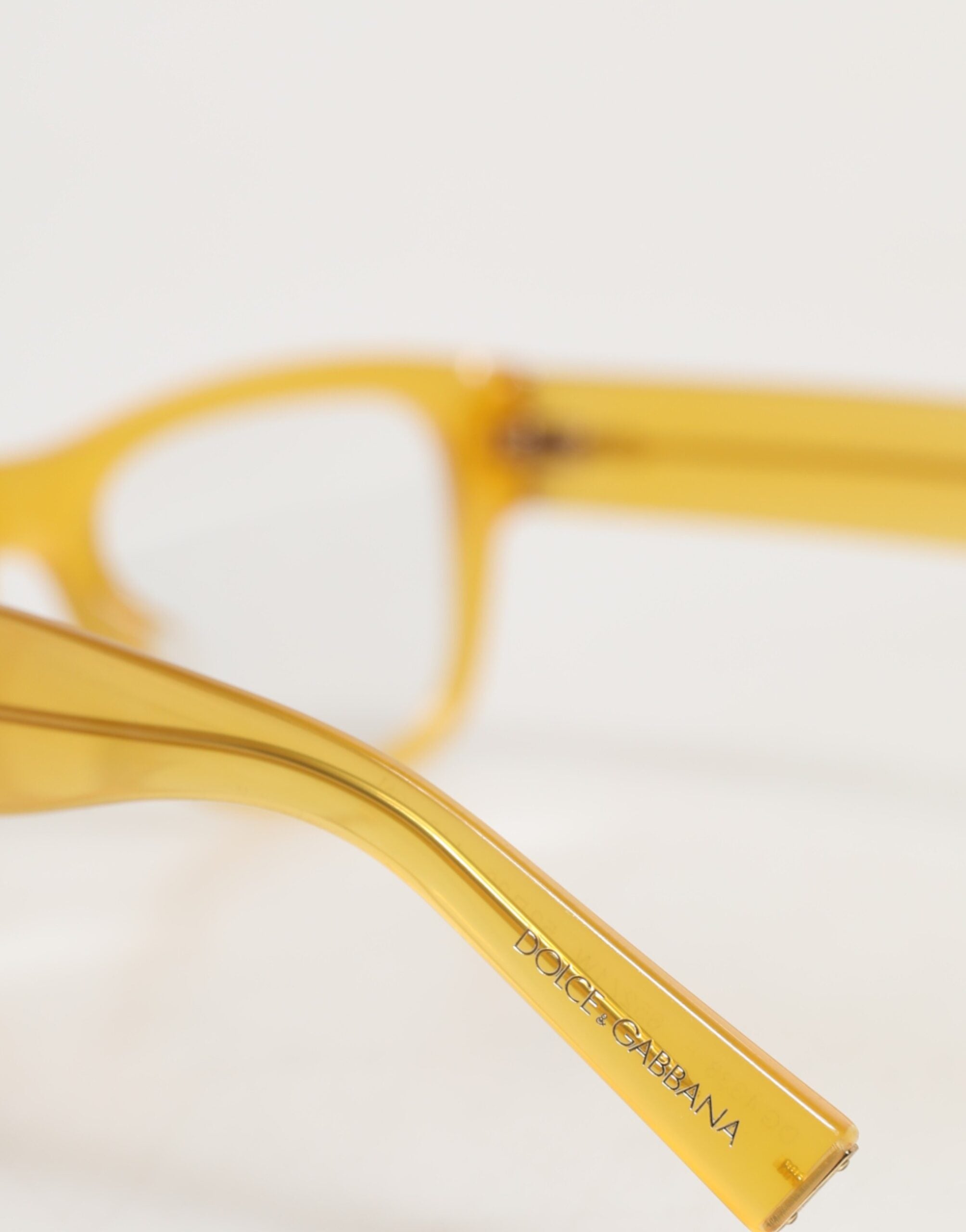 Dolce & Gabbana DG4338F Gelbe Acetat-Sonnenbrille mit exzentrischem Design